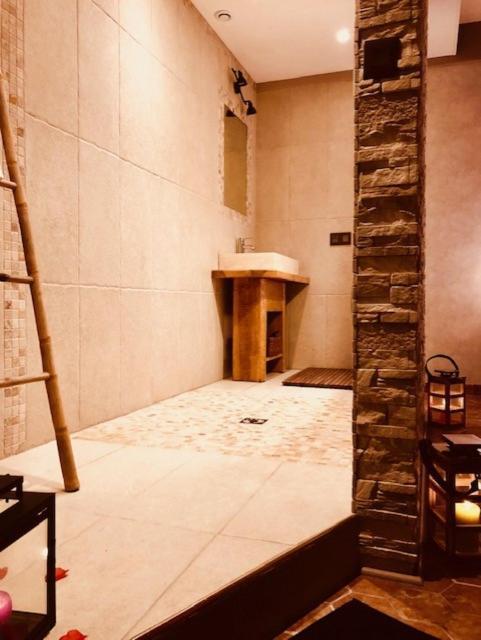 Domaine De Vandenesse Et Spa Ngoại thất bức ảnh