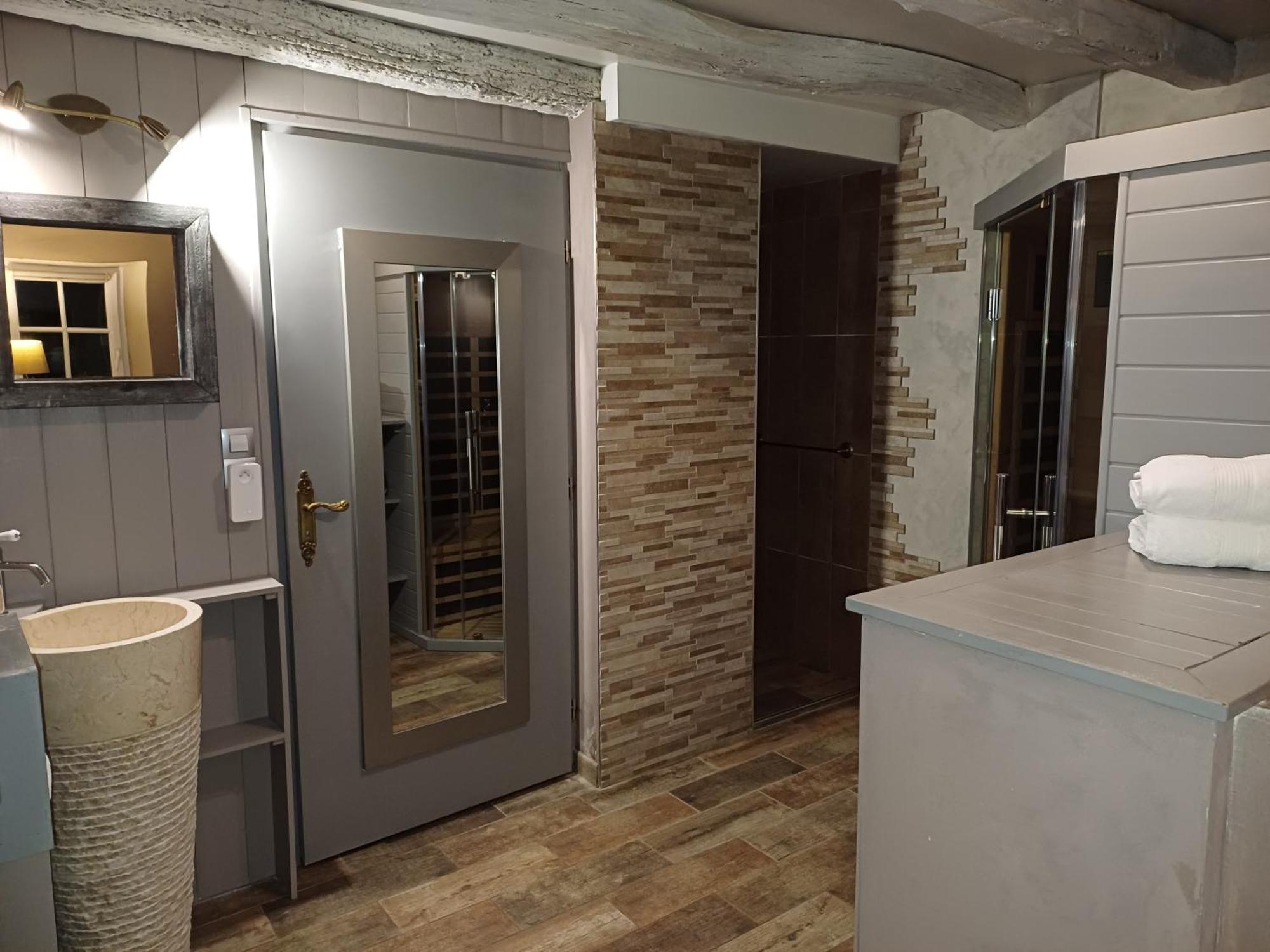 Domaine De Vandenesse Et Spa Ngoại thất bức ảnh