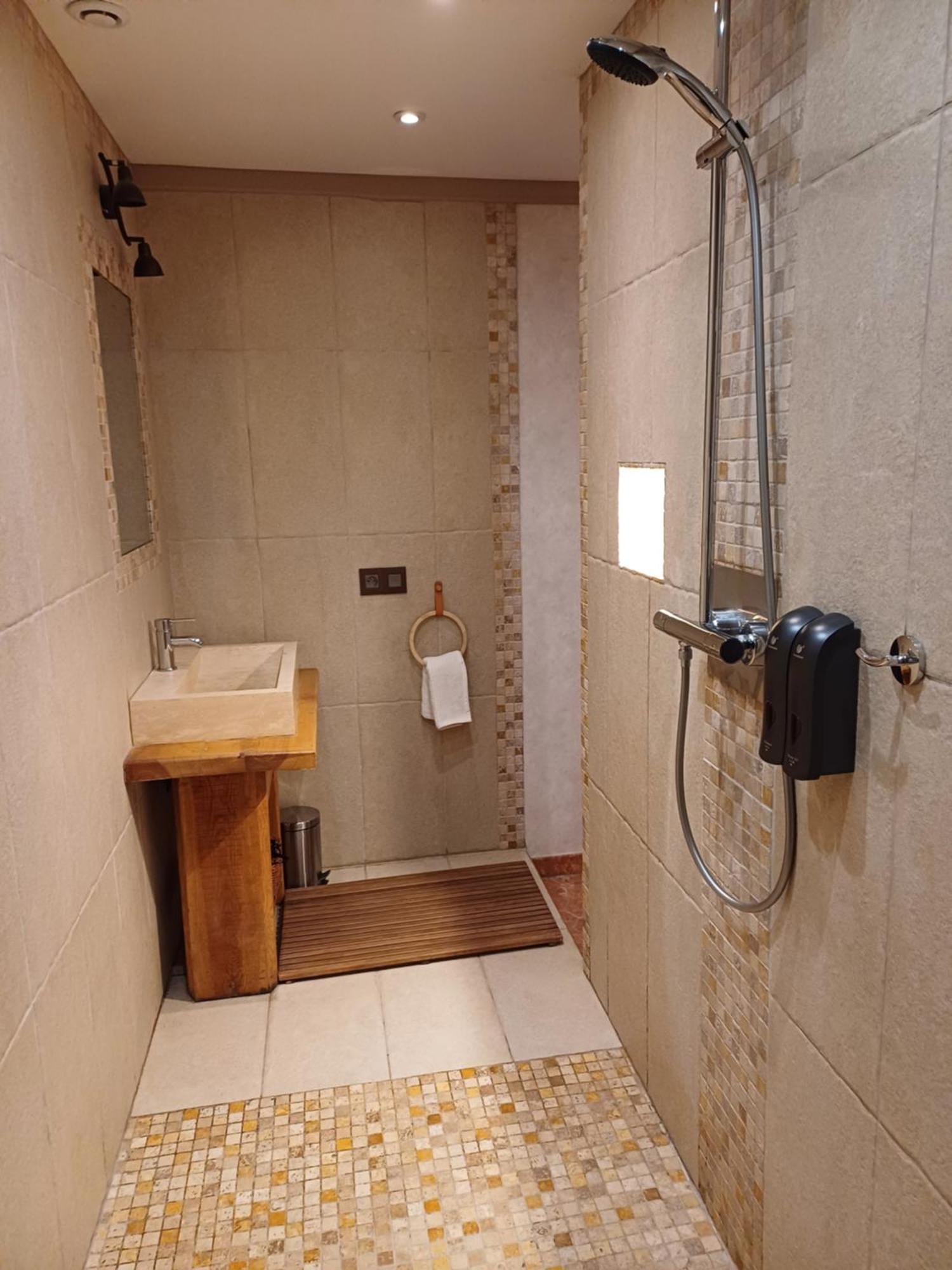Domaine De Vandenesse Et Spa Ngoại thất bức ảnh