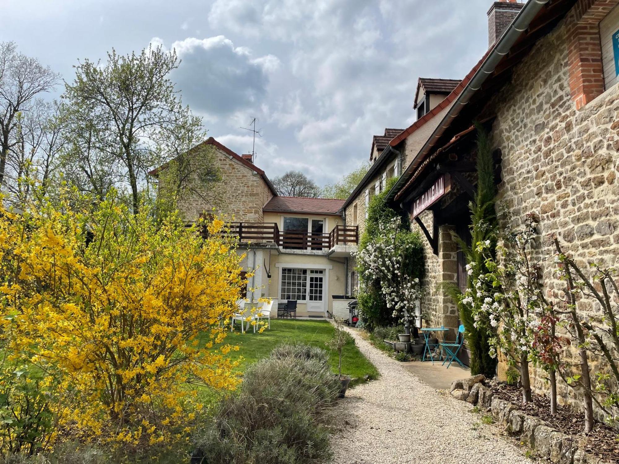 Domaine De Vandenesse Et Spa Ngoại thất bức ảnh
